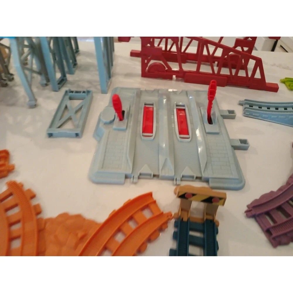 Huge Lot Of Thomas The Train & Friends TrackMaster Plastic Tracks/Expansion Set
